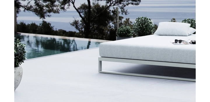 Leżanka ibiza w kolorze biała